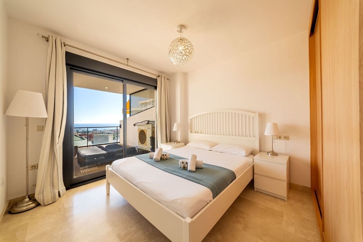 2 soveværelse Lejlighed til salg i Riviera del Sol med swimmingpool garage - € 310.000 (Ref: 9398751)