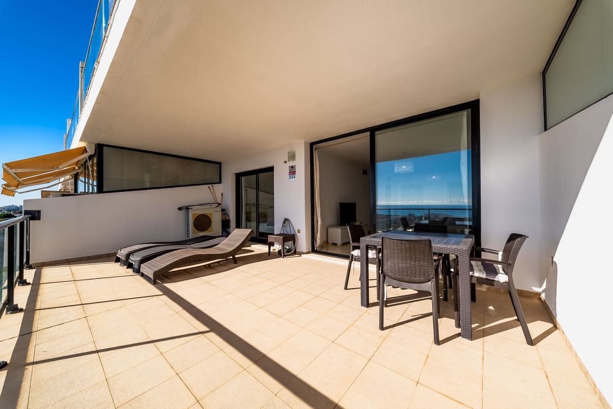 2 soveværelse Lejlighed til salg i Riviera del Sol med swimmingpool garage - € 310.000 (Ref: 9398751)