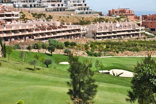 2 soverom Leilighet til salgs i Doña Julia Golf, Casares med svømmebasseng garasje - € 245 000 (Ref: 9398888)
