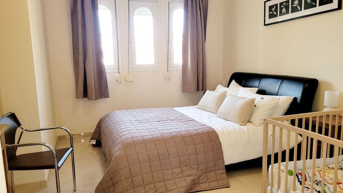 3 makuuhuone Huoneisto myytävänä paikassa Benalmadena mukana uima-altaan 
autotalli - 369 000 € (Ref: 9399662)