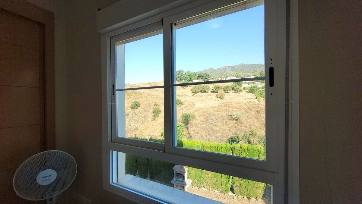 3 makuuhuone Huoneisto myytävänä paikassa Benalmadena mukana uima-altaan 
autotalli - 369 000 € (Ref: 9399662)