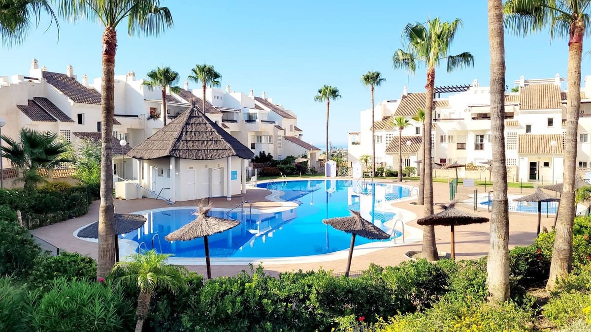 3 makuuhuone Huoneisto myytävänä paikassa Benalmadena mukana uima-altaan 
autotalli - 369 000 € (Ref: 9399662)