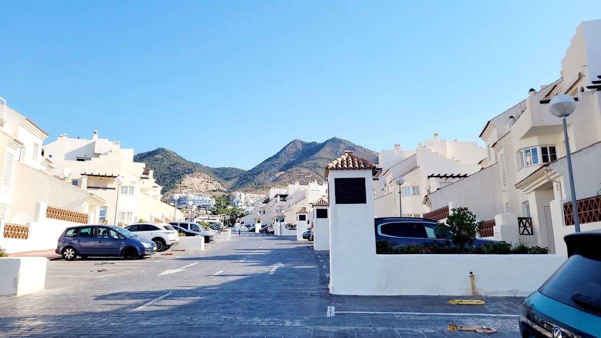 3 makuuhuone Huoneisto myytävänä paikassa Benalmadena mukana uima-altaan 
autotalli - 369 000 € (Ref: 9399662)