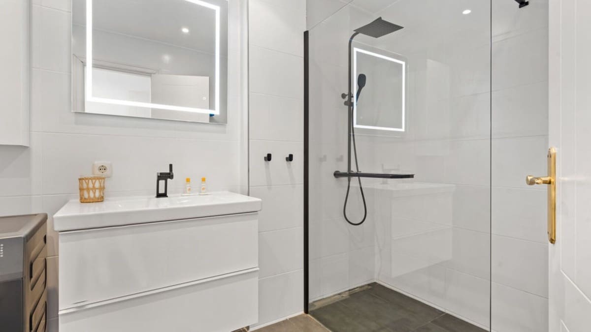 2 Zimmer Apartment zu verkaufen in Calahonda mit Pool Garage - 320.000 € (Ref: 9399668)