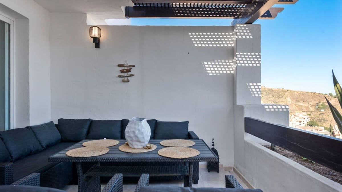 2 Zimmer Apartment zu verkaufen in Calahonda mit Pool Garage - 320.000 € (Ref: 9399668)