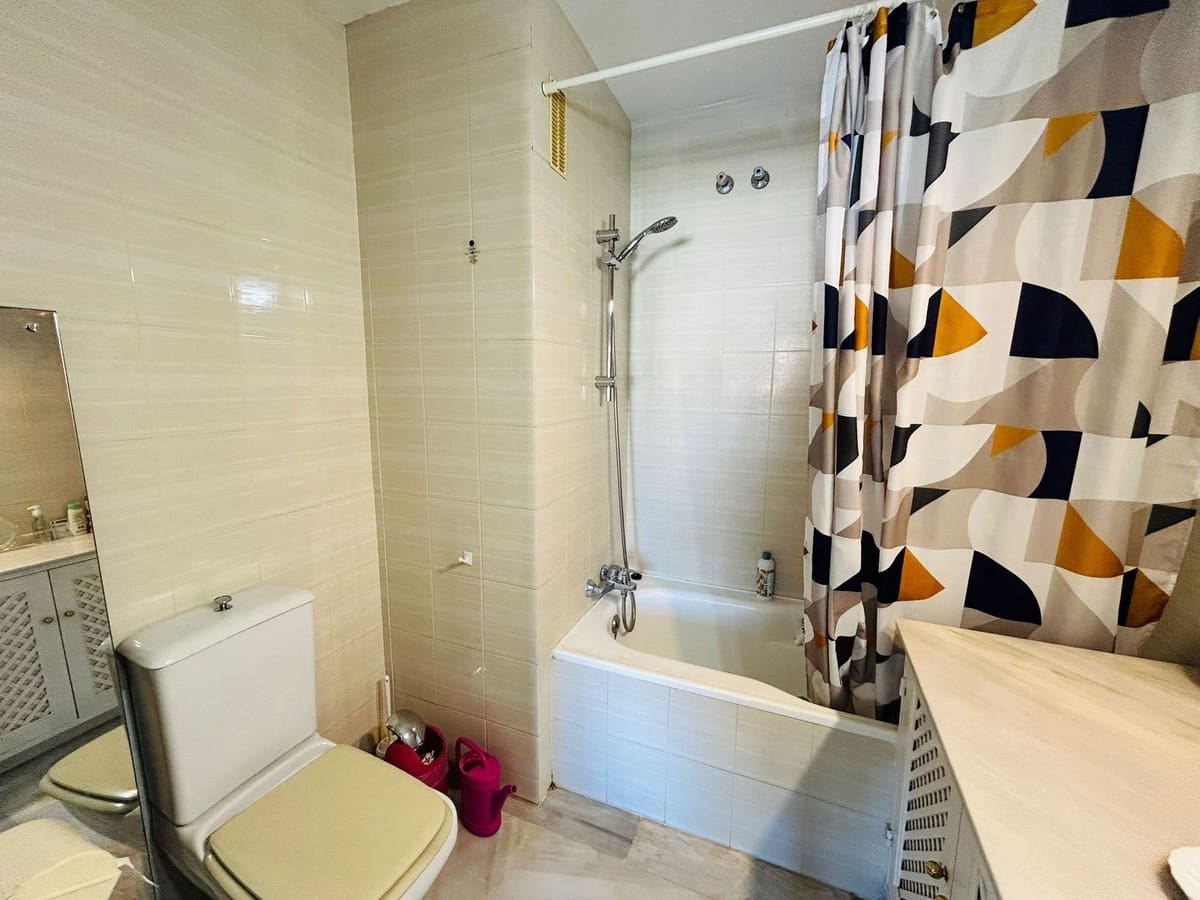 2 slaapkamer Penthouse te koop in Mijas Golf met zwembad garage - € 265.000 (Ref: 9399890)