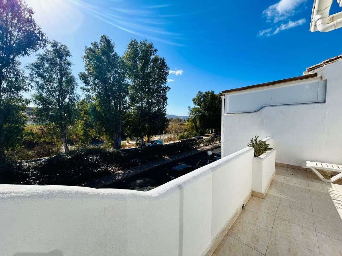 2 slaapkamer Penthouse te koop in Mijas Golf met zwembad garage - € 265.000 (Ref: 9399890)