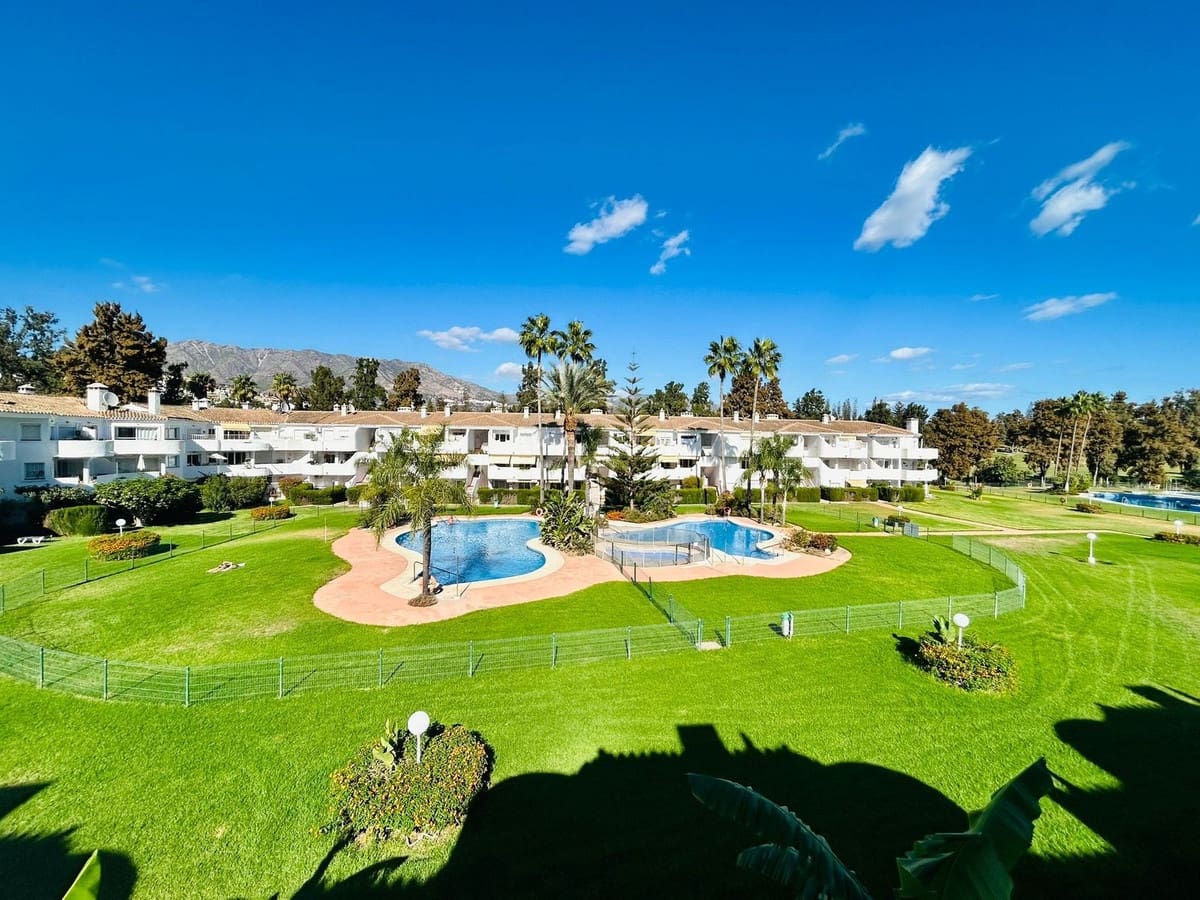 2 slaapkamer Penthouse te koop in Mijas Golf met zwembad garage - € 265.000 (Ref: 9399890)