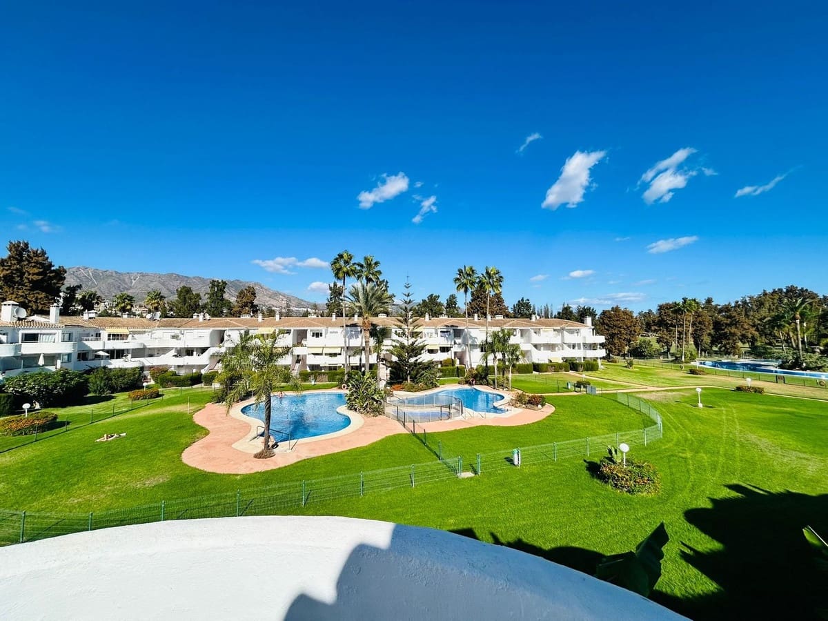 2 slaapkamer Penthouse te koop in Mijas Golf met zwembad garage - € 265.000 (Ref: 9399890)
