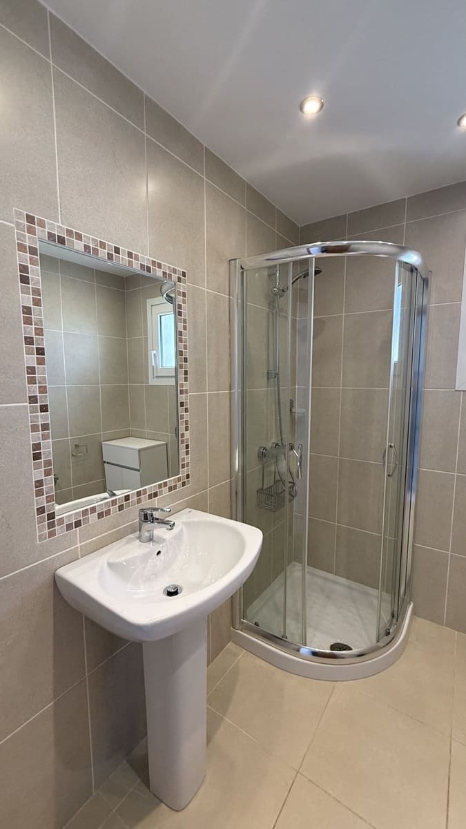 3 slaapkamer Penthouse te koop in Riviera del Sol met zwembad - € 429.000 (Ref: 9399980)