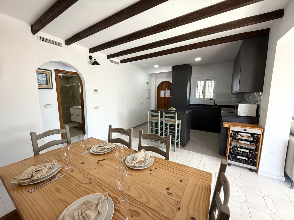 3 slaapkamer Penthouse te koop in Riviera del Sol met zwembad - € 429.000 (Ref: 9399980)