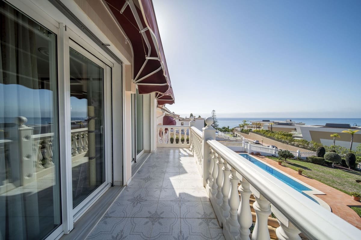 4 sypialnia Willa na sprzedaż w Puerto de la Torre z basenem garażem - 1 100 000 € (Ref: 9400027)