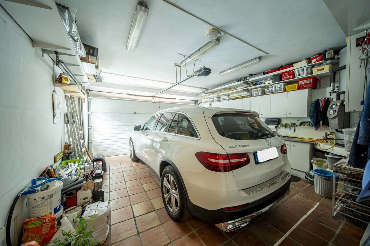 4 sypialnia Willa na sprzedaż w Puerto de la Torre z basenem garażem - 1 100 000 € (Ref: 9400027)