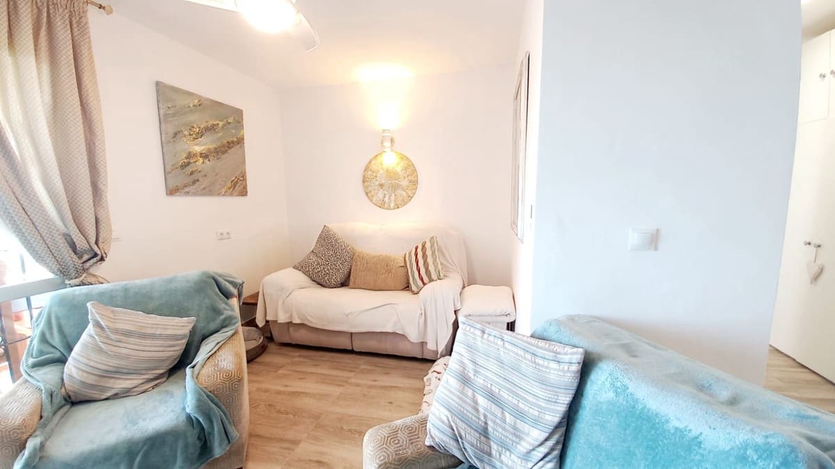 2 bedroom Penthouse for sale in Mijas Costa with pool - € 259,000 (Ref: 9400030)