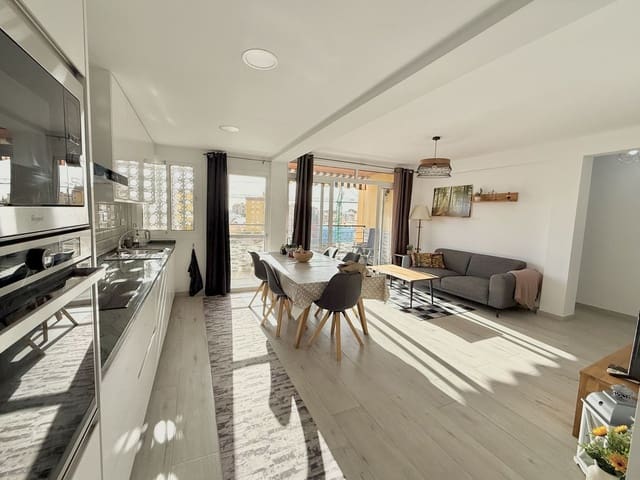 3 bedroom Penthouse for sale in Fuengirola - € 410,000 (Ref: 9402812)