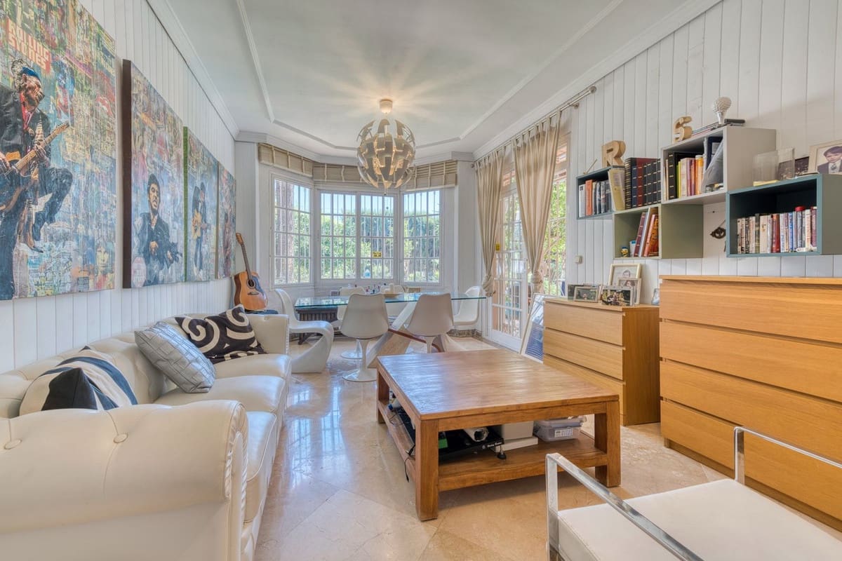 4 chambre Villa/Maison Semi-Mitoyenne à vendre à El Coto avec piscine garage - 980 000 € (Ref: 9402816)