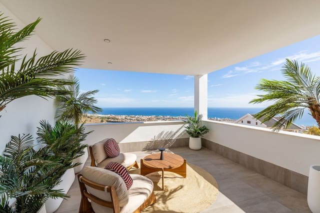 4 soveværelse Semi-Rækkehus til salg i Benalmádena med swimmingpool garage - € 19.695.000 (Ref: 9402817)