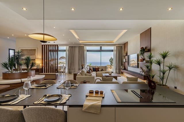 4 soveværelse Semi-Rækkehus til salg i Benalmádena med swimmingpool garage - € 19.695.000 (Ref: 9402817)