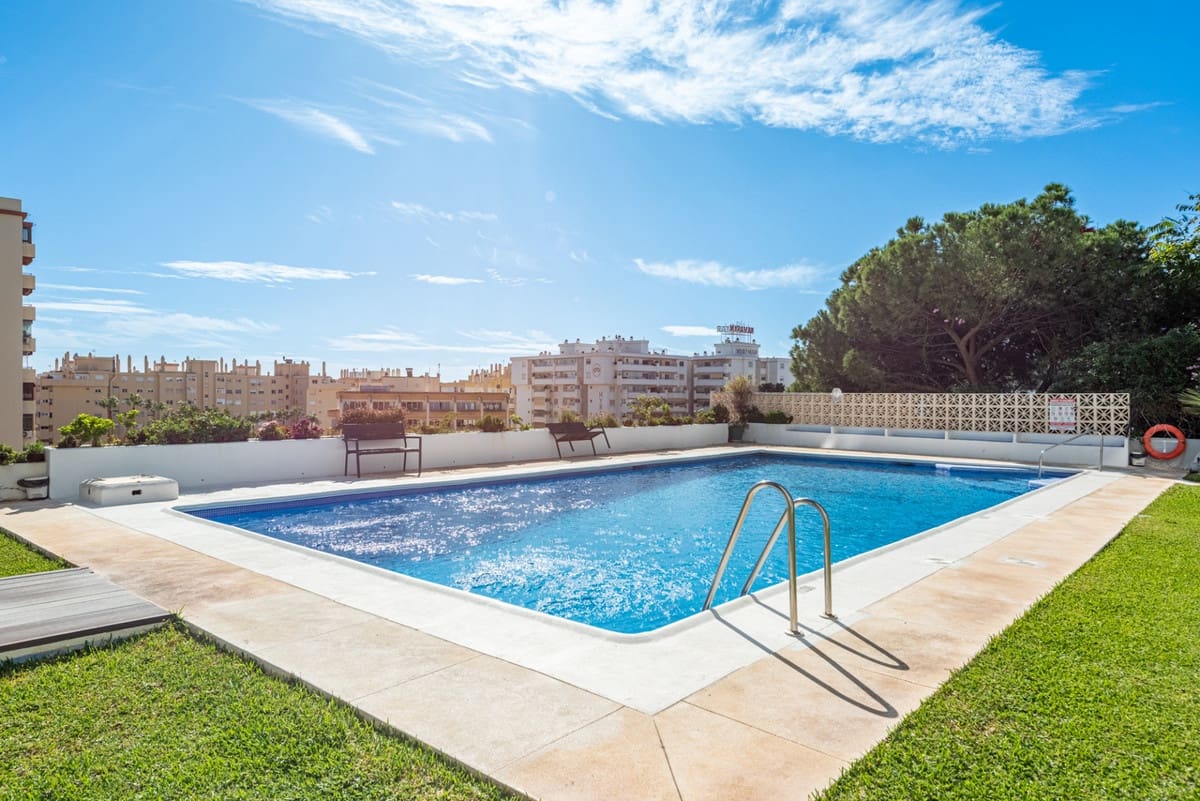3 quarto Apartamento para venda em Fuengirola com piscina garagem - 398 000 € (Ref: 9402819)