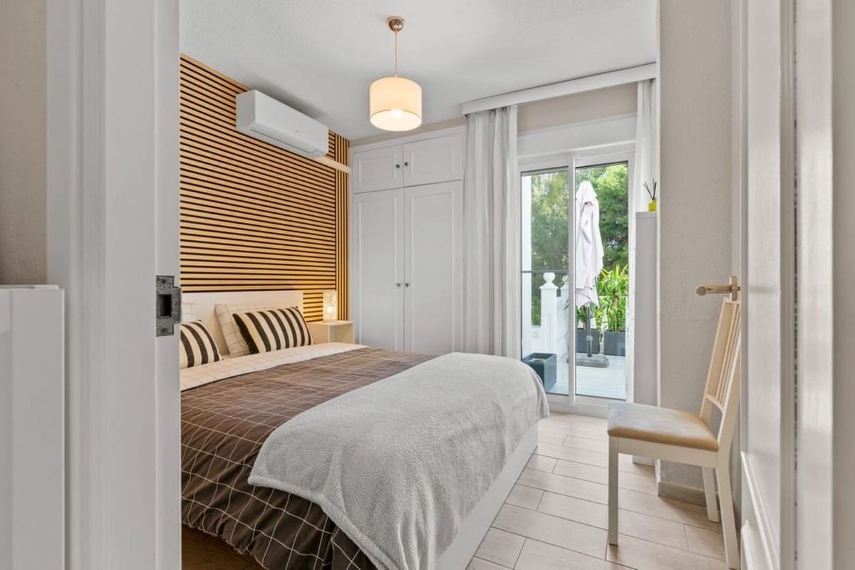 4 Zimmer Haus zu verkaufen in Calahonda mit Pool Garage - 650.000 € (Ref: 9409738)