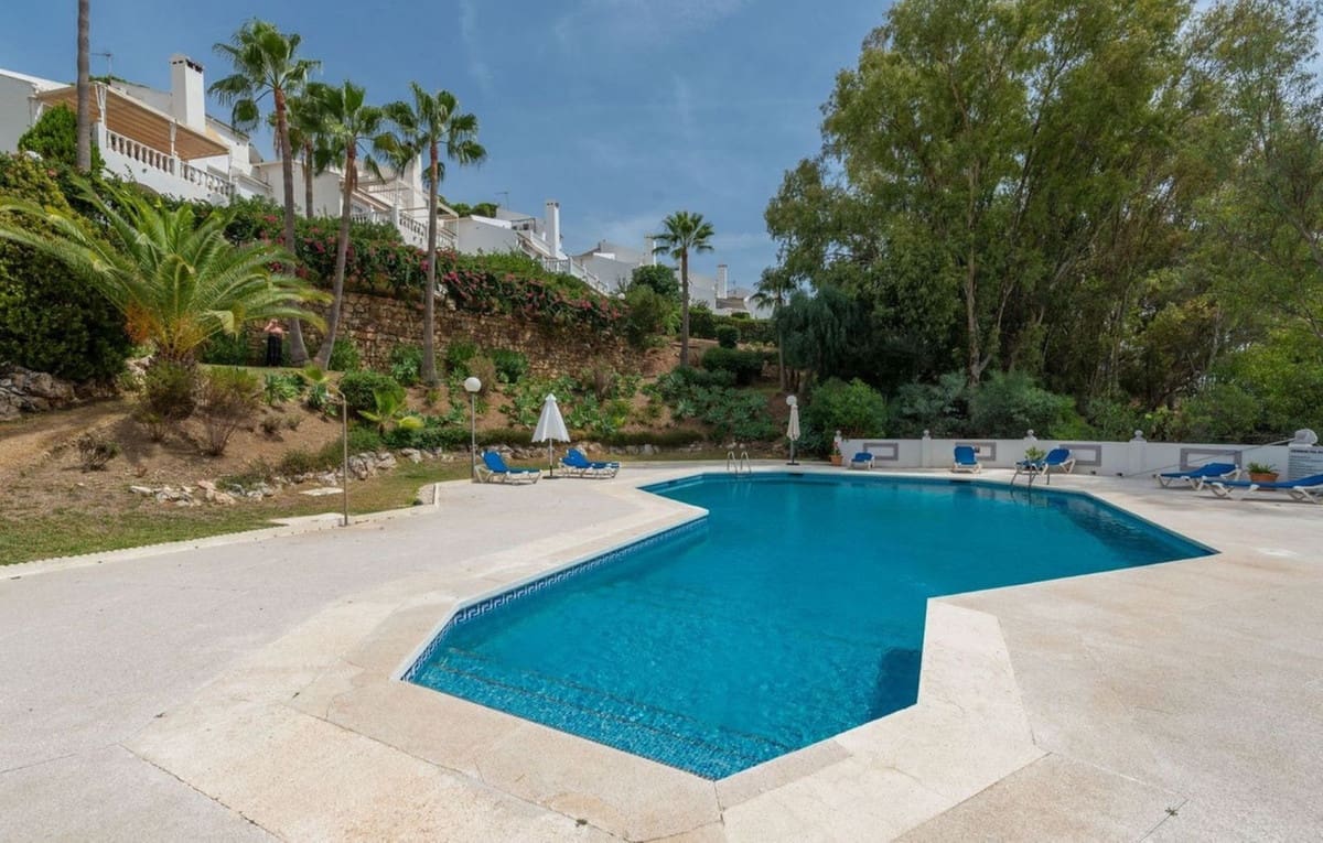 4 Zimmer Haus zu verkaufen in Calahonda mit Pool Garage - 650.000 € (Ref: 9409738)