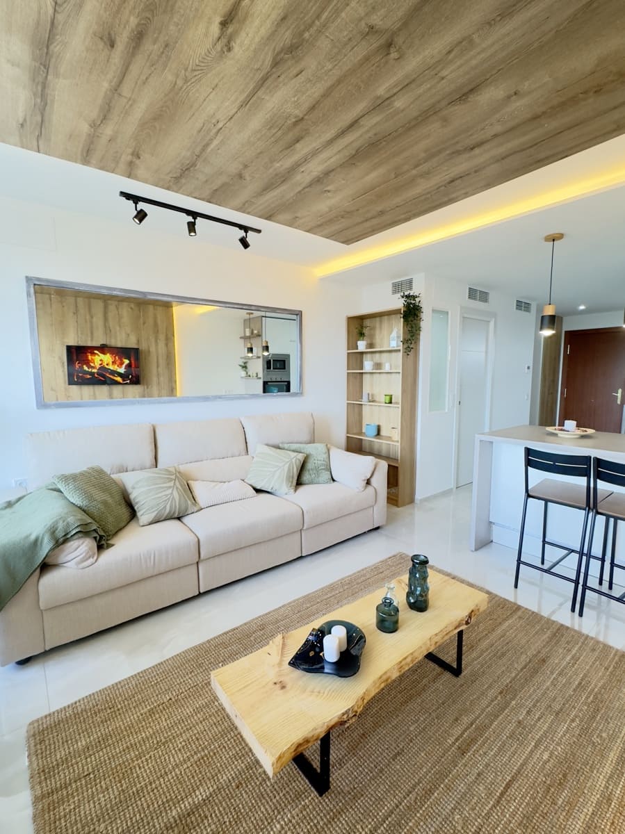 1 soverom Leilighet til salgs i Calypso med svømmebasseng - € 259 000 (Ref: 9417388)