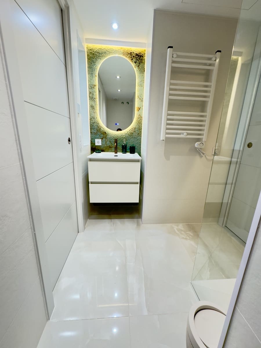 1 soverom Leilighet til salgs i Calypso med svømmebasseng - € 259 000 (Ref: 9417388)