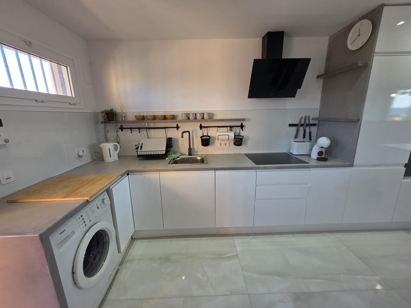 1 soverom Leilighet til salgs i Calypso med svømmebasseng - € 259 000 (Ref: 9417388)