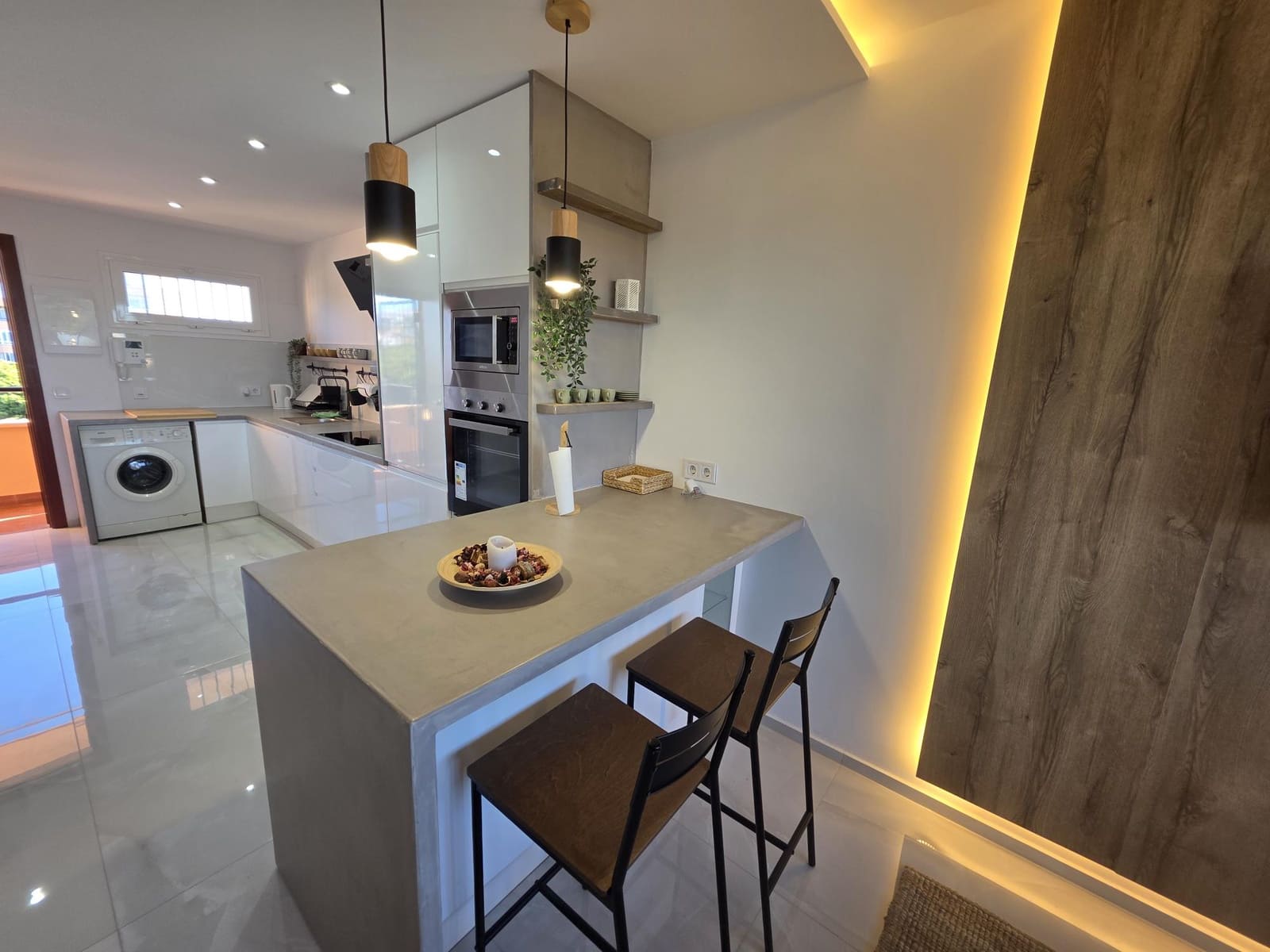 1 soverom Leilighet til salgs i Calypso med svømmebasseng - € 259 000 (Ref: 9417388)