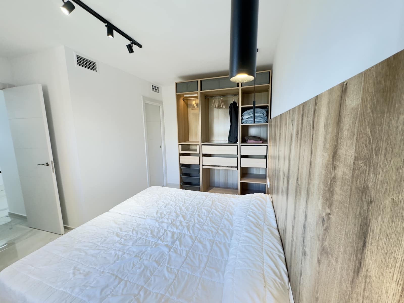 1 soverom Leilighet til salgs i Calypso med svømmebasseng - € 259 000 (Ref: 9417388)