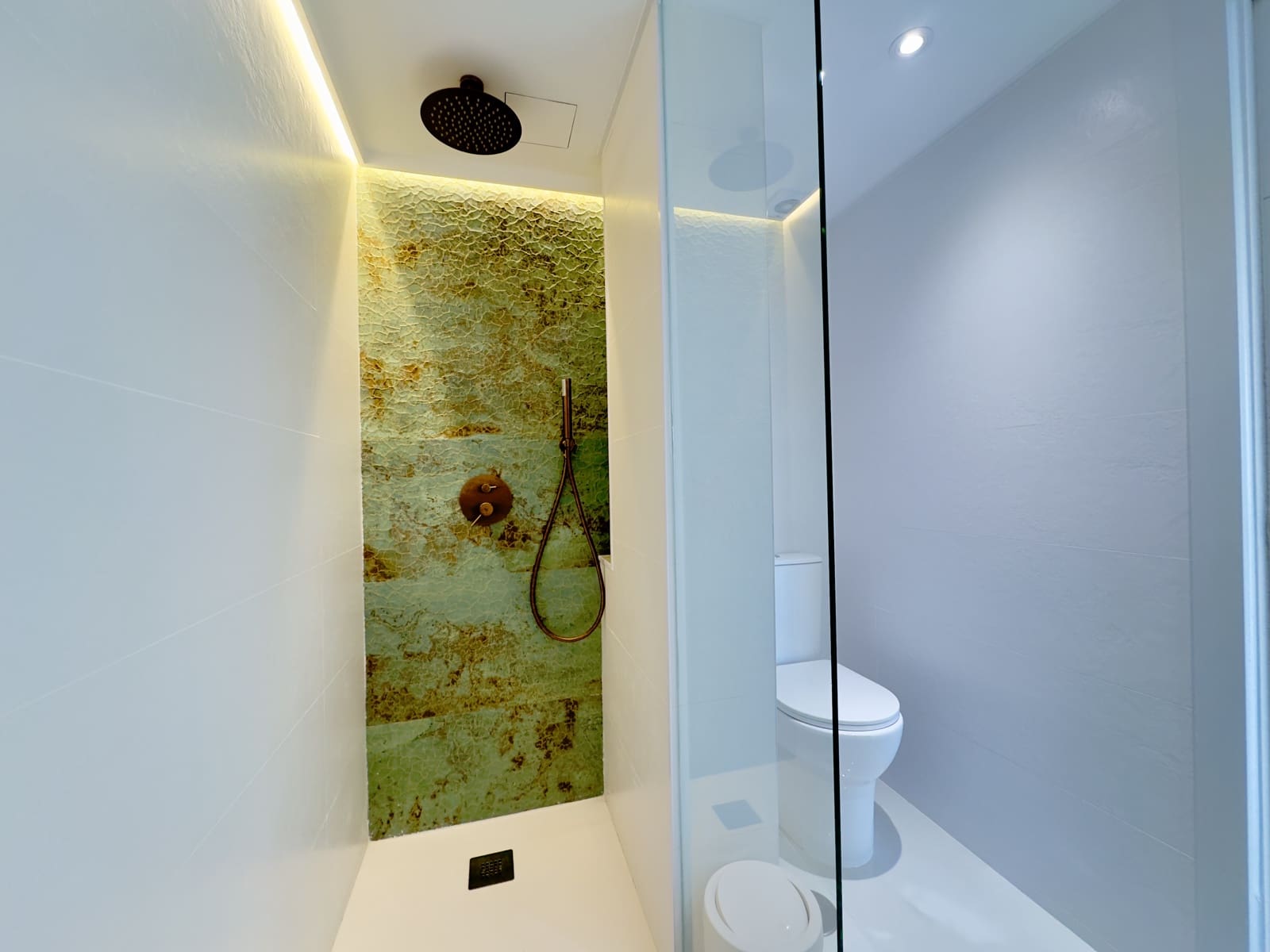 1 soverom Leilighet til salgs i Calypso med svømmebasseng - € 259 000 (Ref: 9417388)