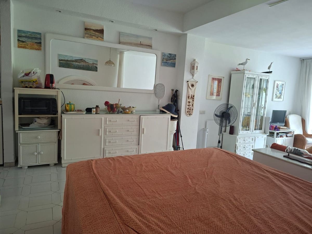 1 slaapkamer Studio te koop in Miraflores met zwembad garage - € 222.900 (Ref: 9417652)