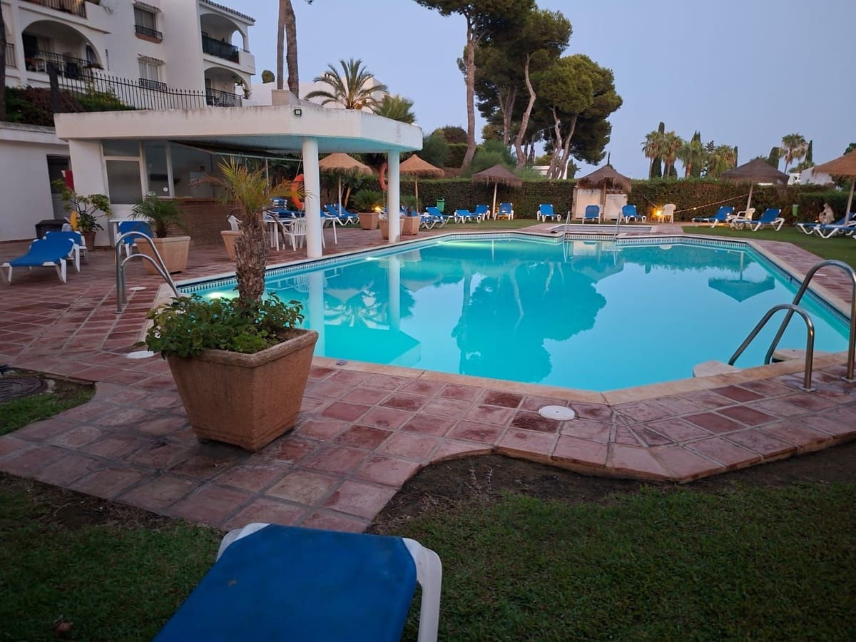 1 slaapkamer Studio te koop in Miraflores met zwembad garage - € 222.900 (Ref: 9417652)