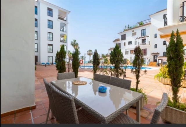 2 soveværelse Lejlighed til salg i La Duquesa / Puerto de la Duquesa, Manilva med swimmingpool garage - € 330.000 (Ref: 9417672)