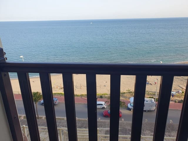 2 soverom Leilighet til salgs i Carvajal, Fuengirola med svømmebasseng garasje - € 450 000 (Ref: 9417681)