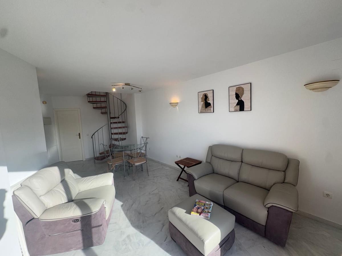 2 makuuhuone Huoneisto myytävänä paikassa Riviera del Sol mukana uima-altaan 
autotalli - 335 000 € (Ref: 9417692)