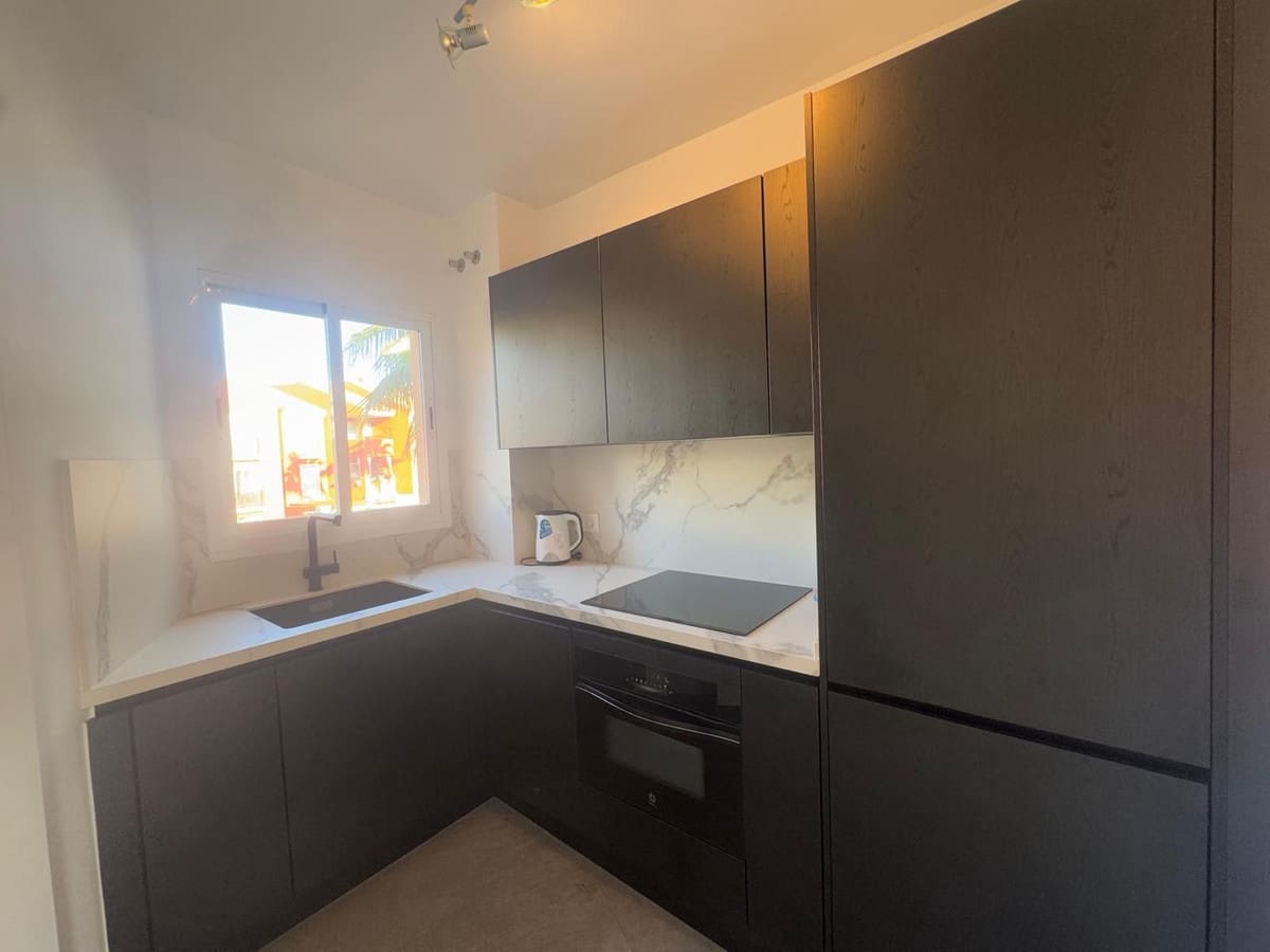 2 makuuhuone Huoneisto myytävänä paikassa Riviera del Sol mukana uima-altaan 
autotalli - 335 000 € (Ref: 9417692)