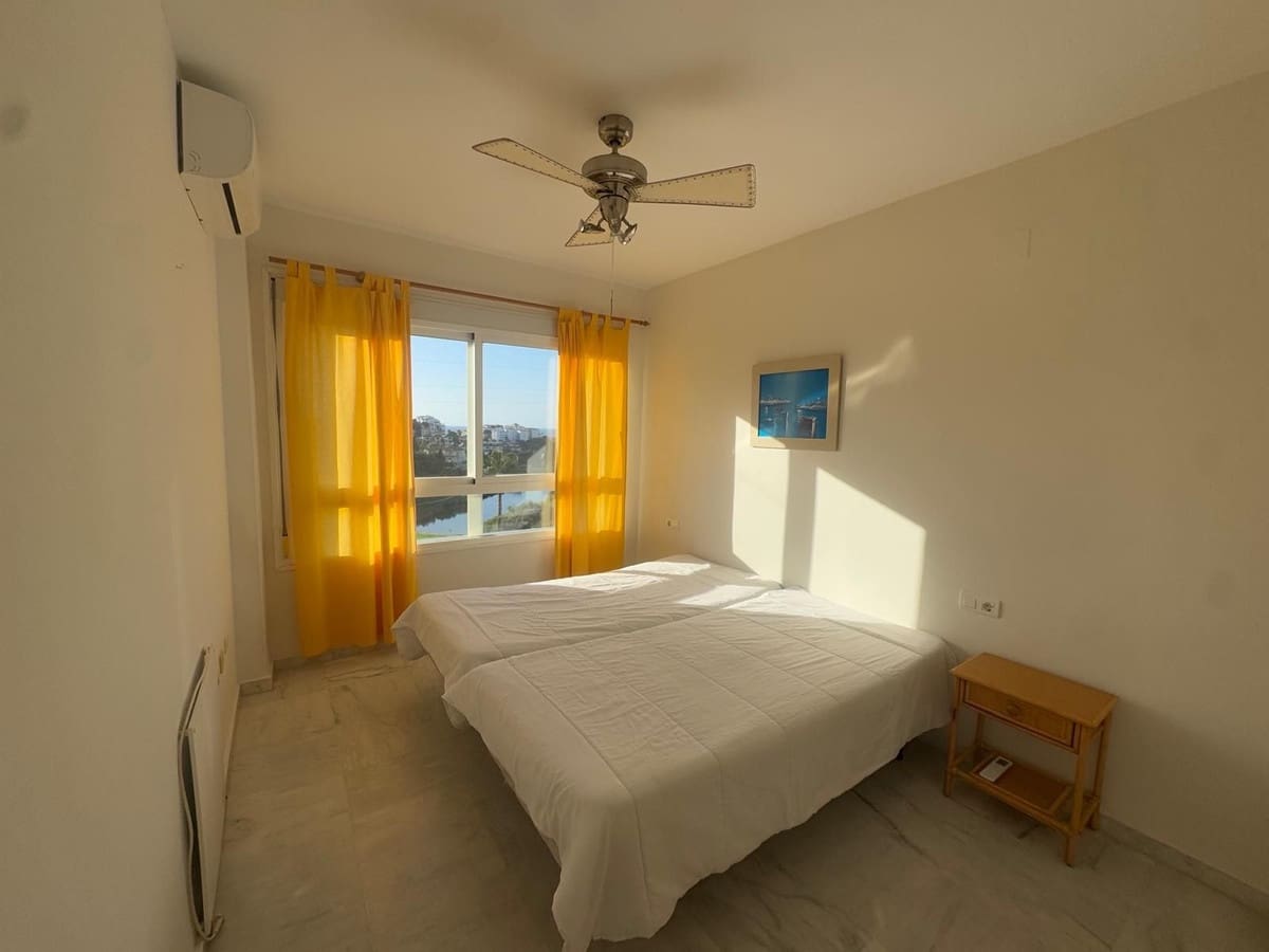 2 makuuhuone Huoneisto myytävänä paikassa Riviera del Sol mukana uima-altaan 
autotalli - 335 000 € (Ref: 9417692)