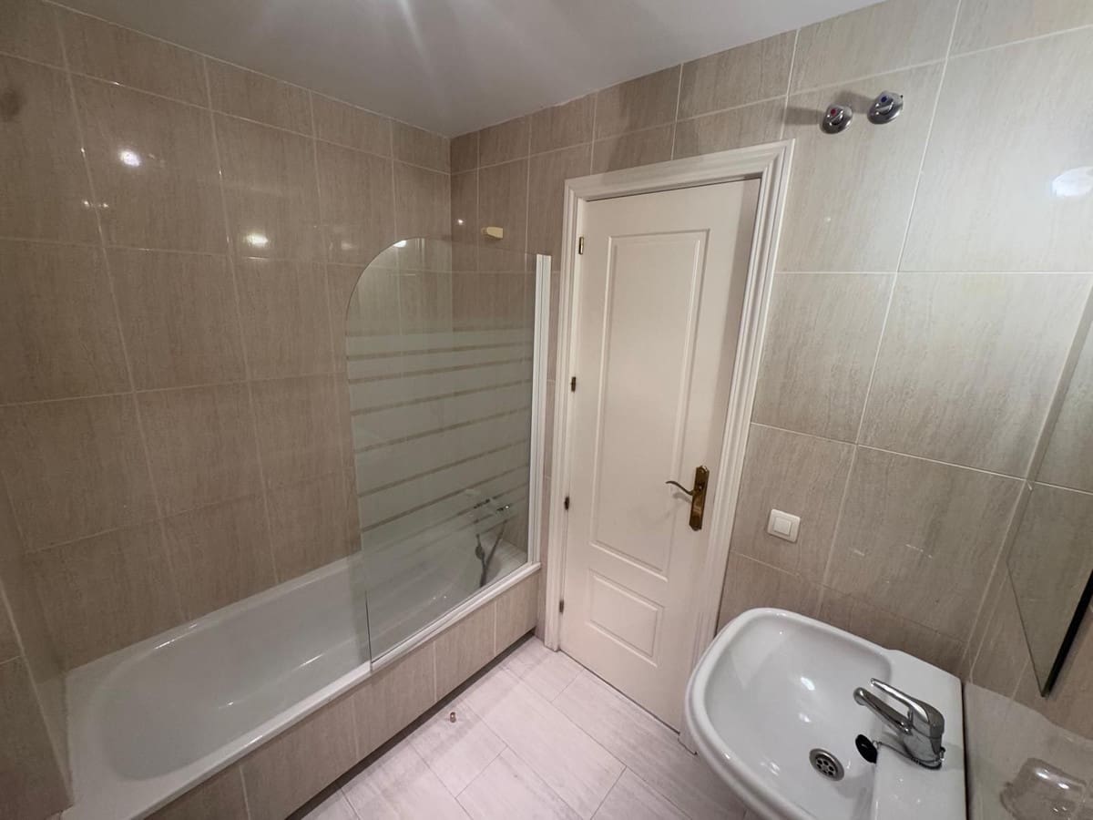 2 makuuhuone Huoneisto myytävänä paikassa Riviera del Sol mukana uima-altaan 
autotalli - 335 000 € (Ref: 9417692)