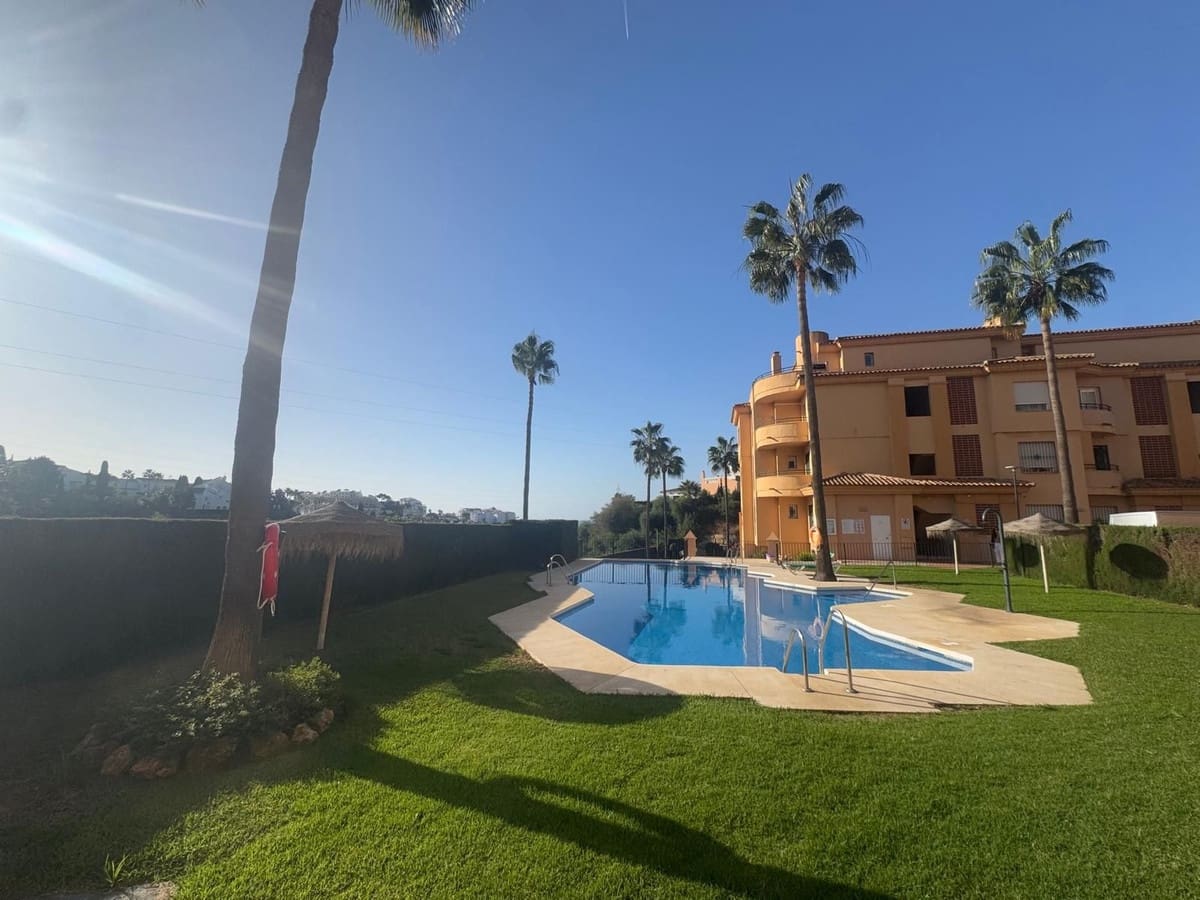 2 makuuhuone Huoneisto myytävänä paikassa Riviera del Sol mukana uima-altaan 
autotalli - 335 000 € (Ref: 9417692)