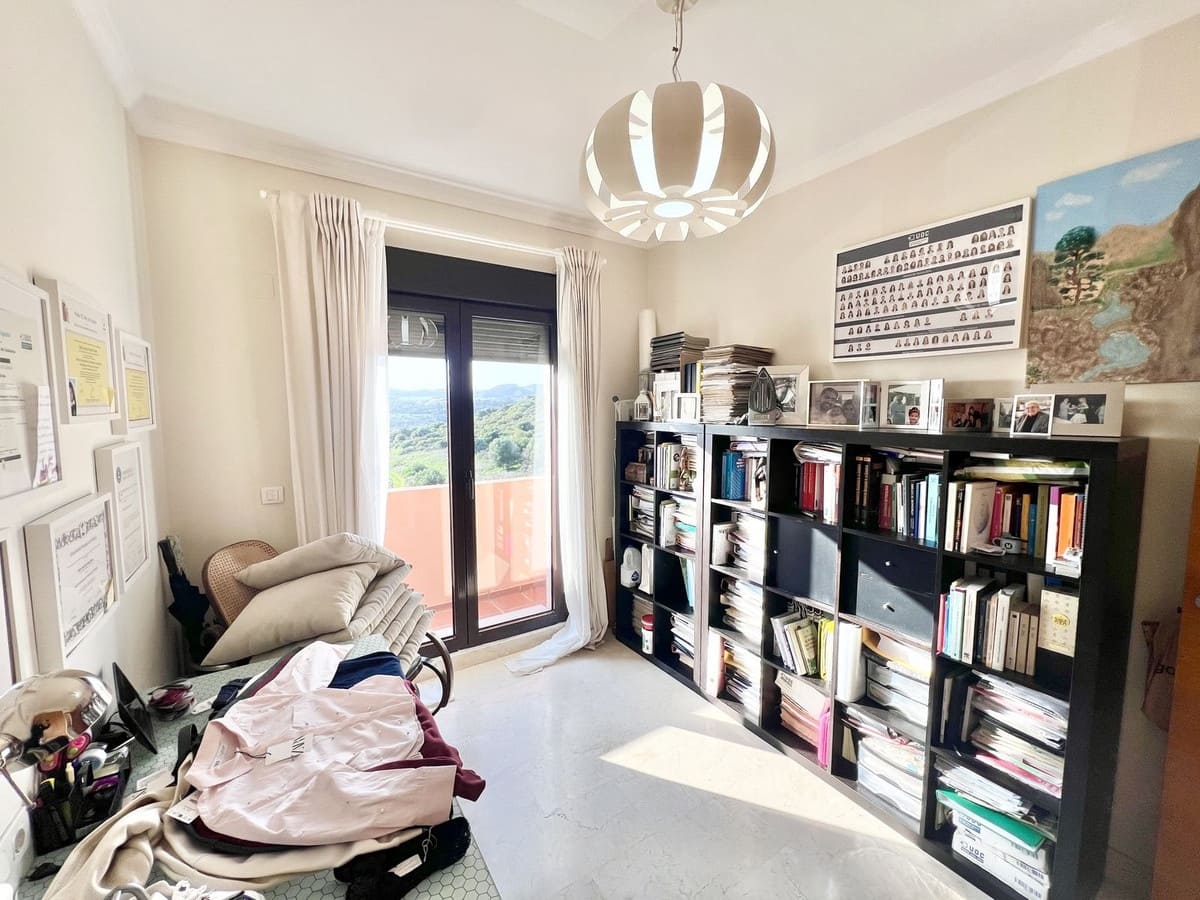 3 bedroom Townhouse for sale in Estepona with pool garage - € 530,000 (Ref: 9417693)