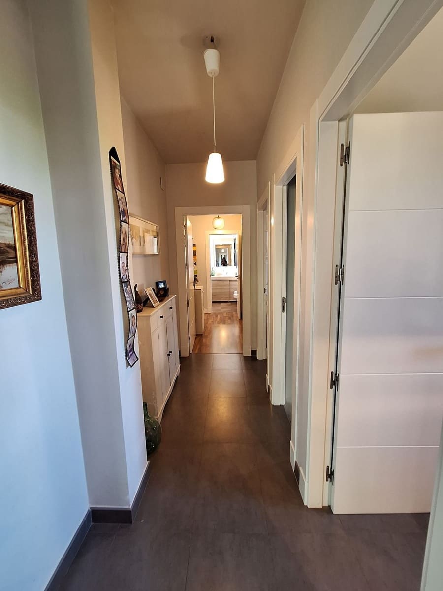 3 soveværelse Semi-Rækkehus til salg i Alhaurin de la Torre med garage - € 675.000 (Ref: 9417694)