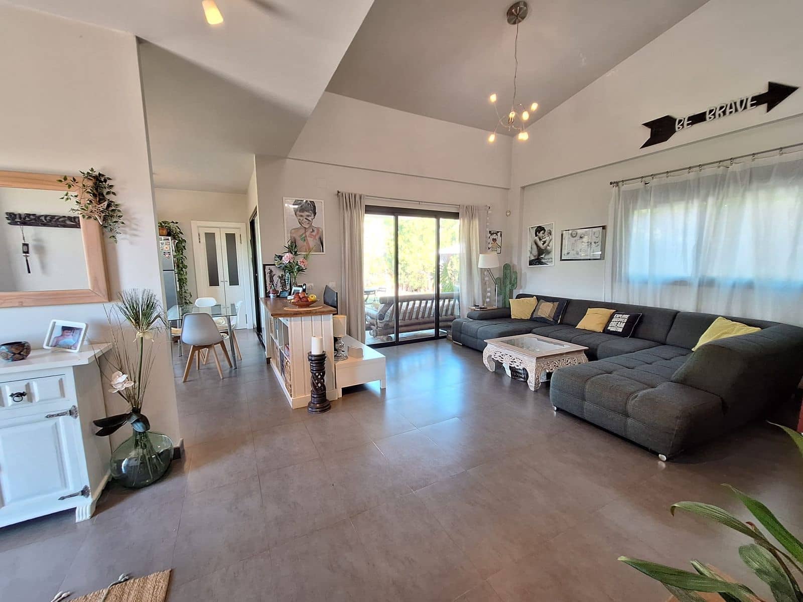 3 soveværelse Semi-Rækkehus til salg i Alhaurin de la Torre med garage - € 675.000 (Ref: 9417694)