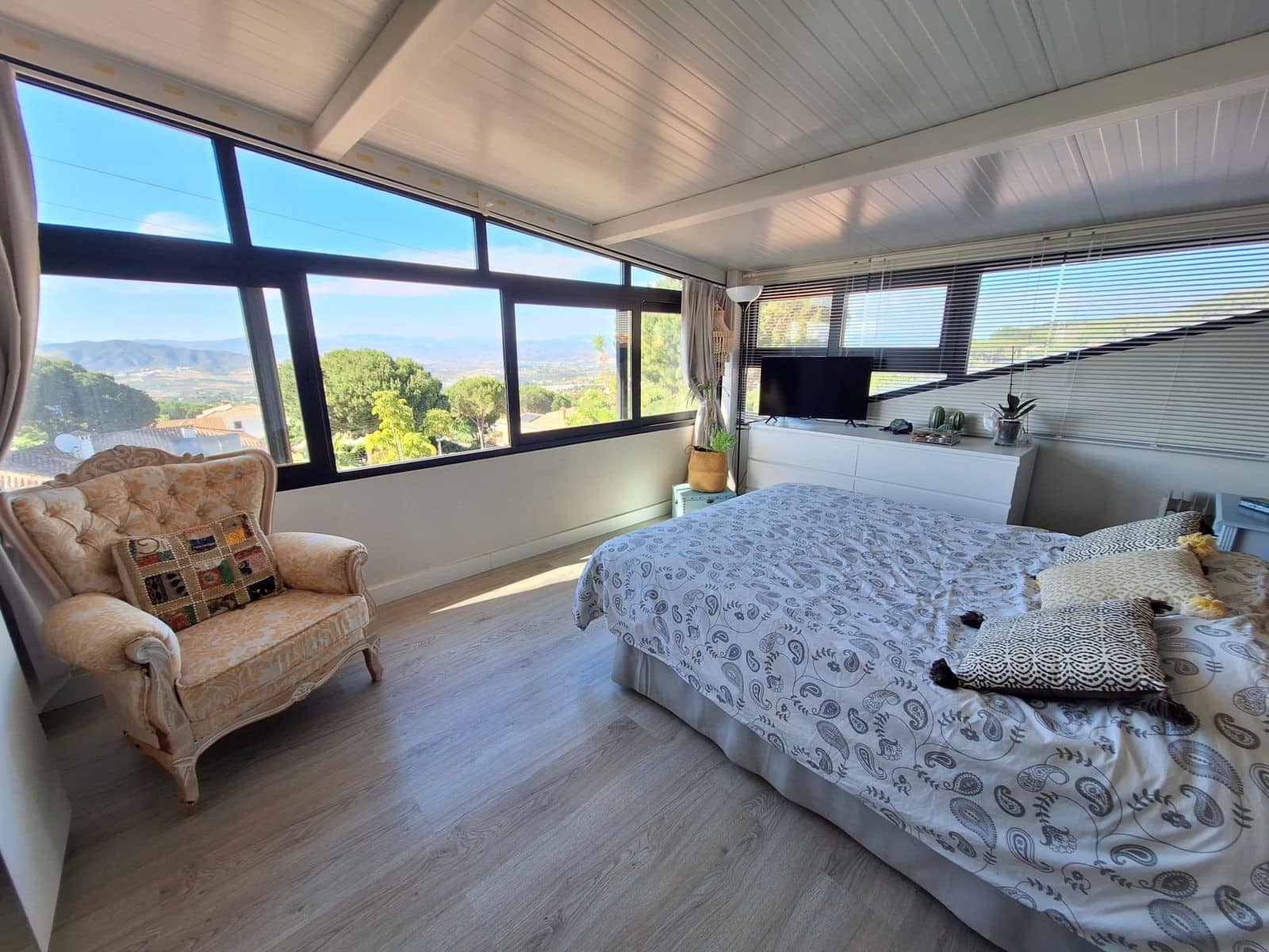 3 soveværelse Semi-Rækkehus til salg i Alhaurin de la Torre med garage - € 675.000 (Ref: 9417694)