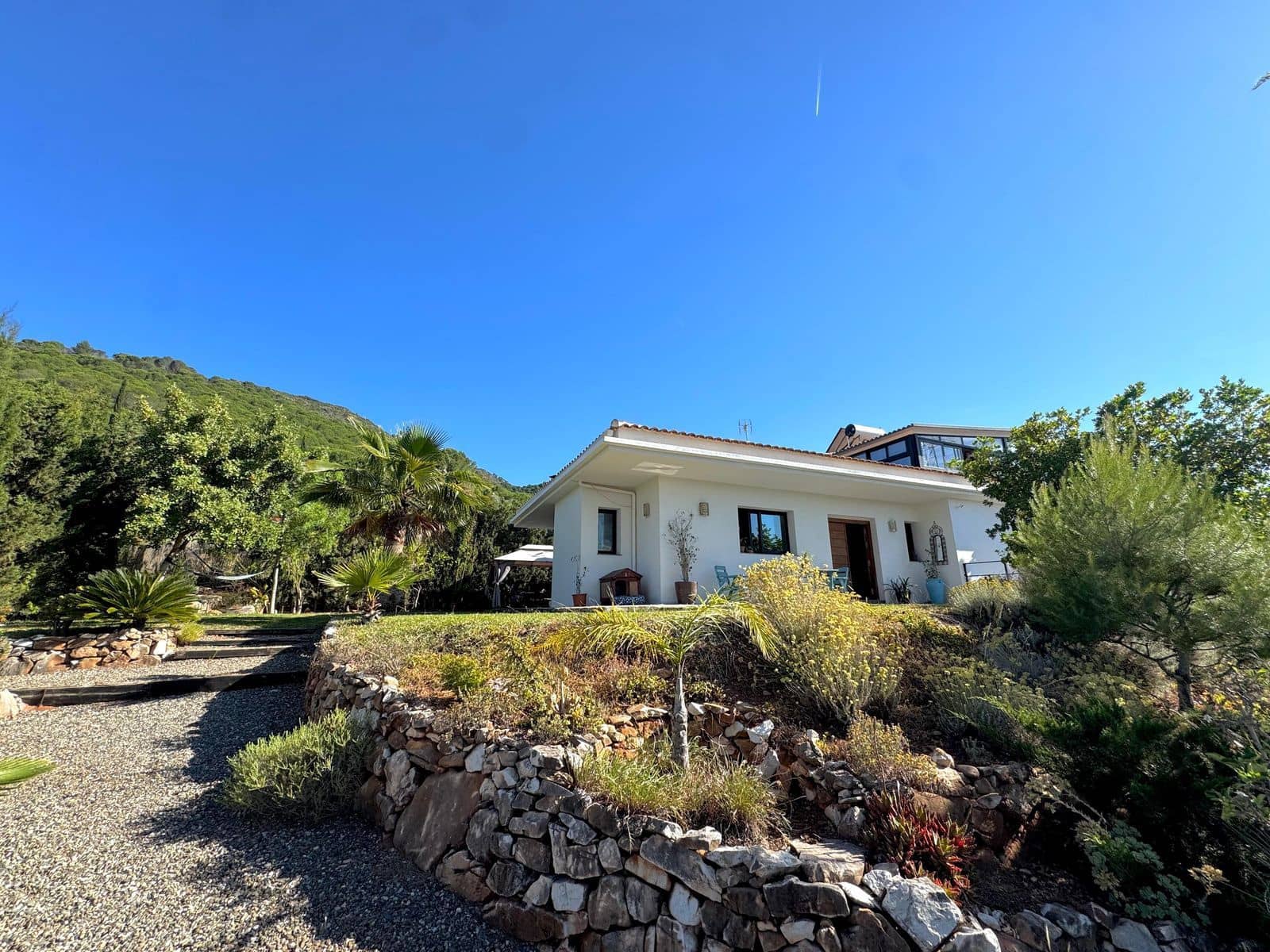 3 soveværelse Semi-Rækkehus til salg i Alhaurin de la Torre med garage - € 675.000 (Ref: 9417694)