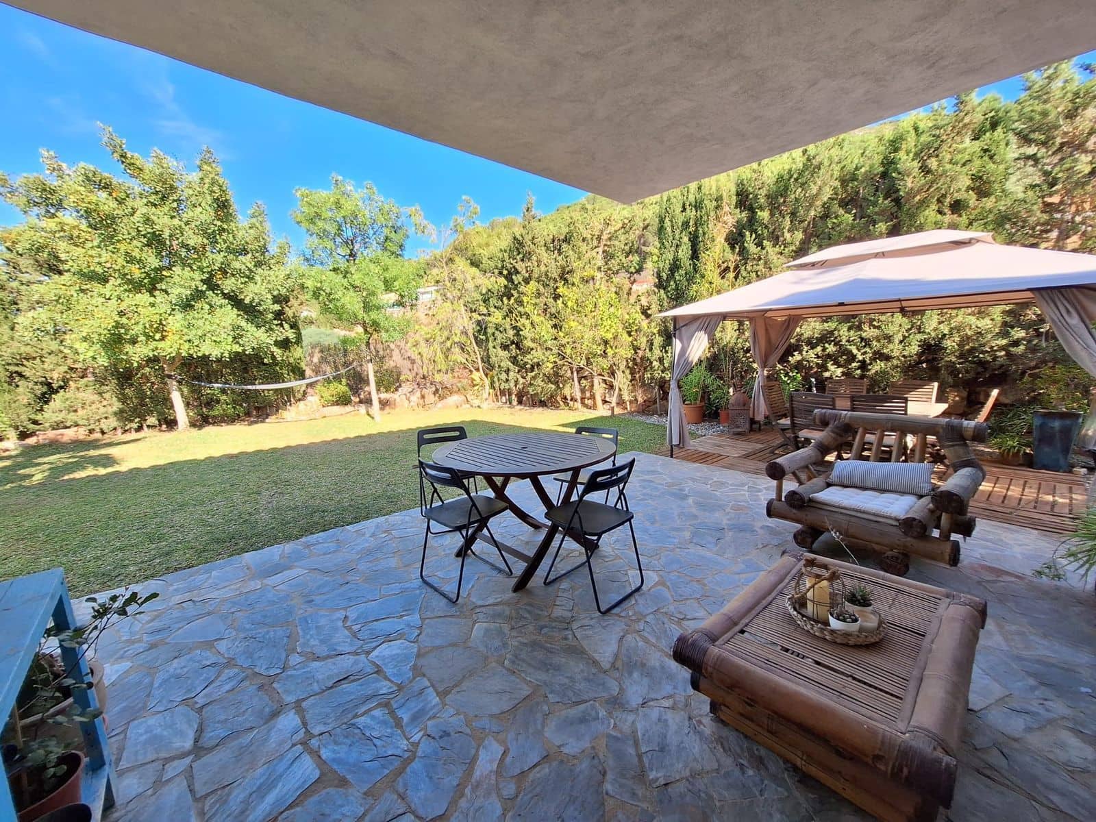 3 soveværelse Semi-Rækkehus til salg i Alhaurin de la Torre med garage - € 675.000 (Ref: 9417694)