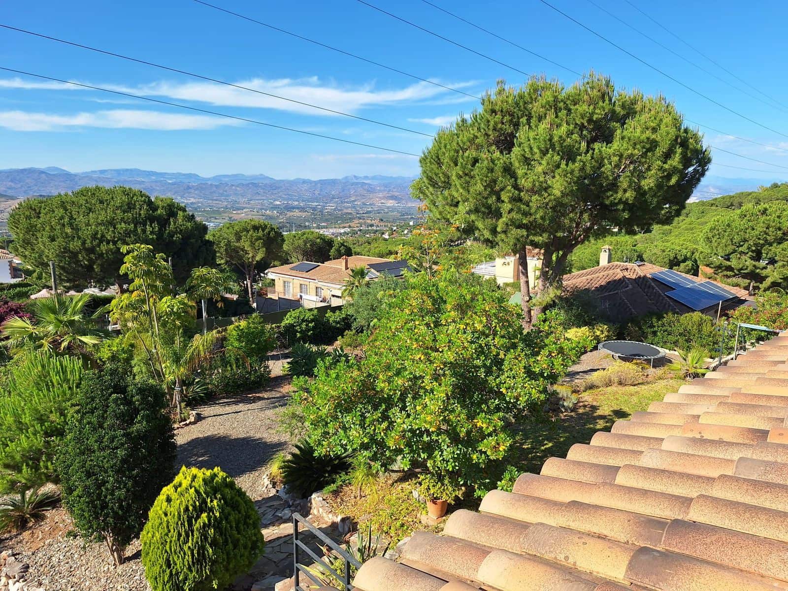 3 soveværelse Semi-Rækkehus til salg i Alhaurin de la Torre med garage - € 675.000 (Ref: 9417694)