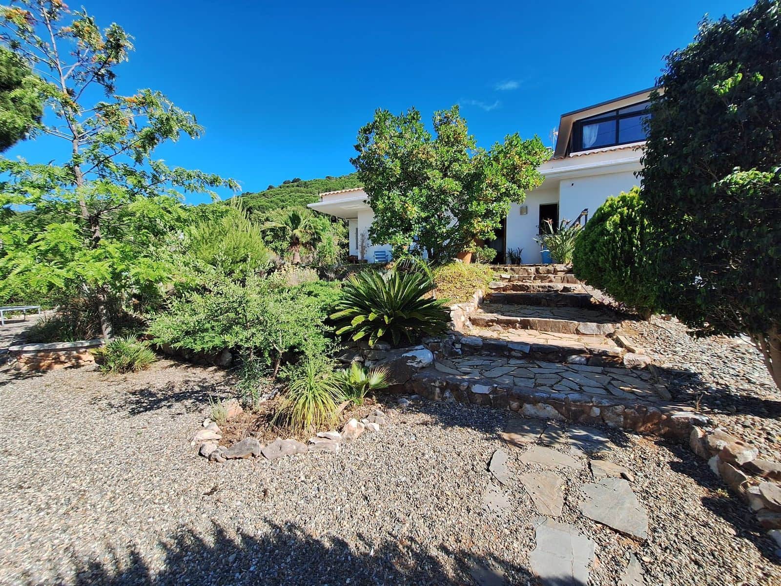 3 soveværelse Semi-Rækkehus til salg i Alhaurin de la Torre med garage - € 675.000 (Ref: 9417694)