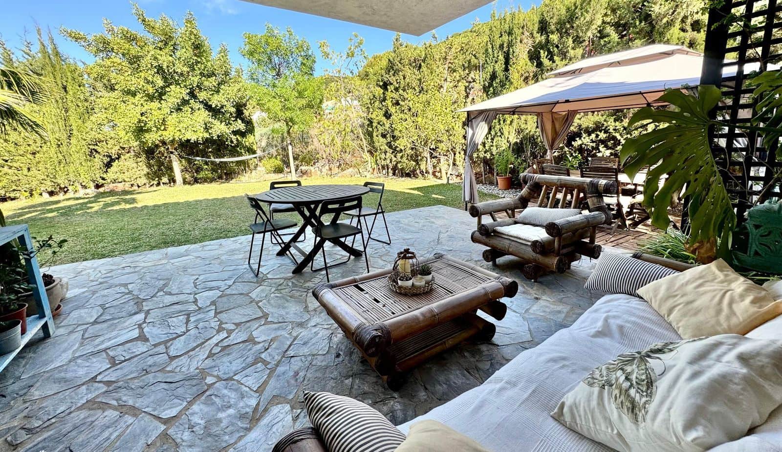 3 soveværelse Semi-Rækkehus til salg i Alhaurin de la Torre med garage - € 675.000 (Ref: 9417694)