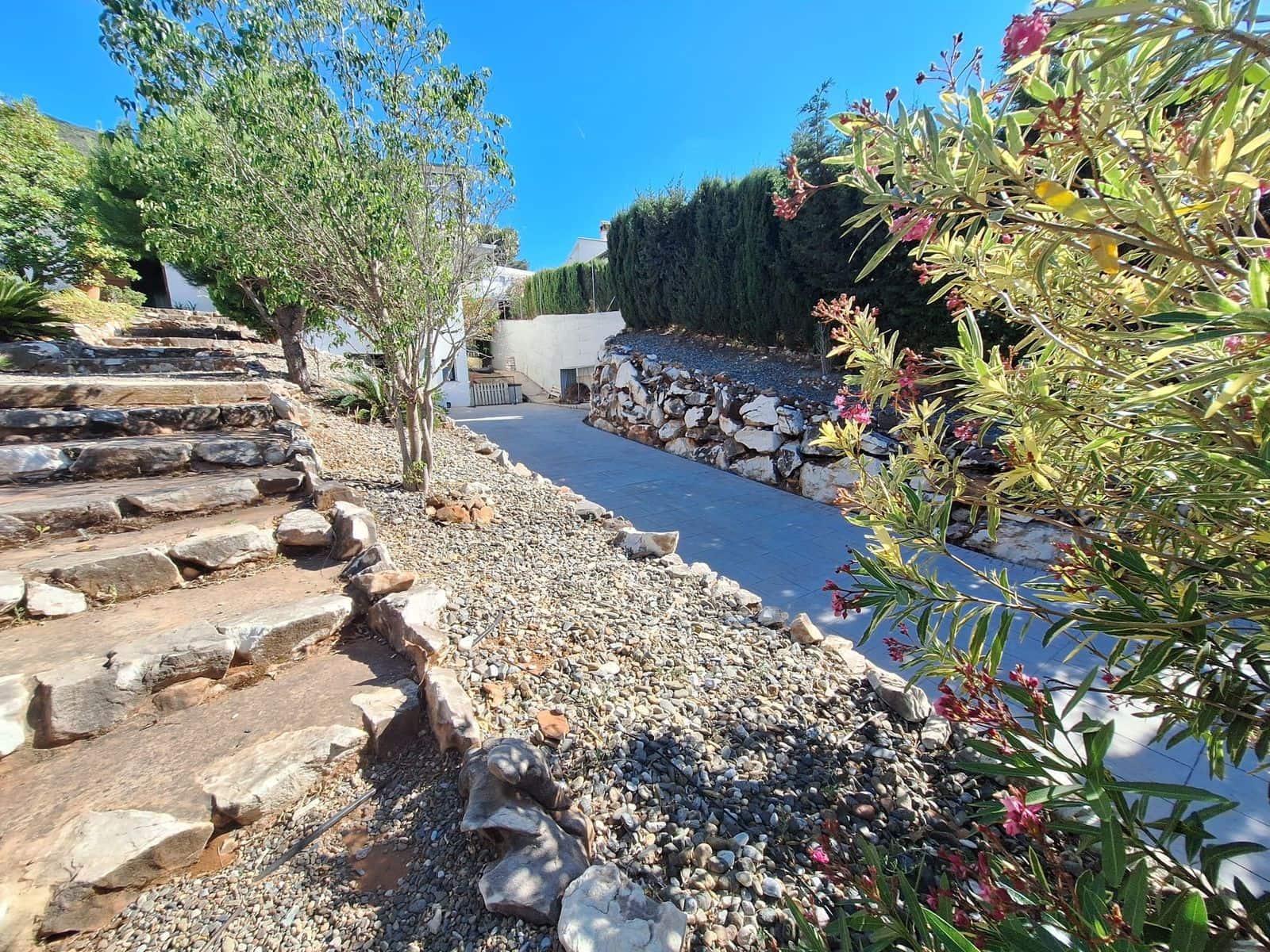 3 soveværelse Semi-Rækkehus til salg i Alhaurin de la Torre med garage - € 675.000 (Ref: 9417694)